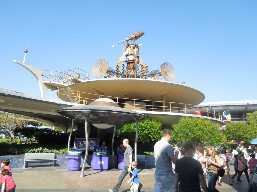 Disneyland Star Trader